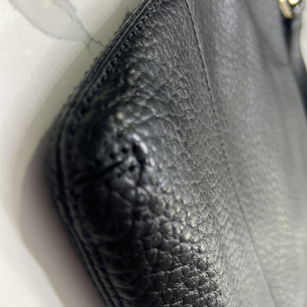 Kate Spade crossbody EUC - very clean inside - Picture 8 of 9